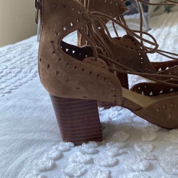 Nine West lace up sandals - Picture 3 of 3